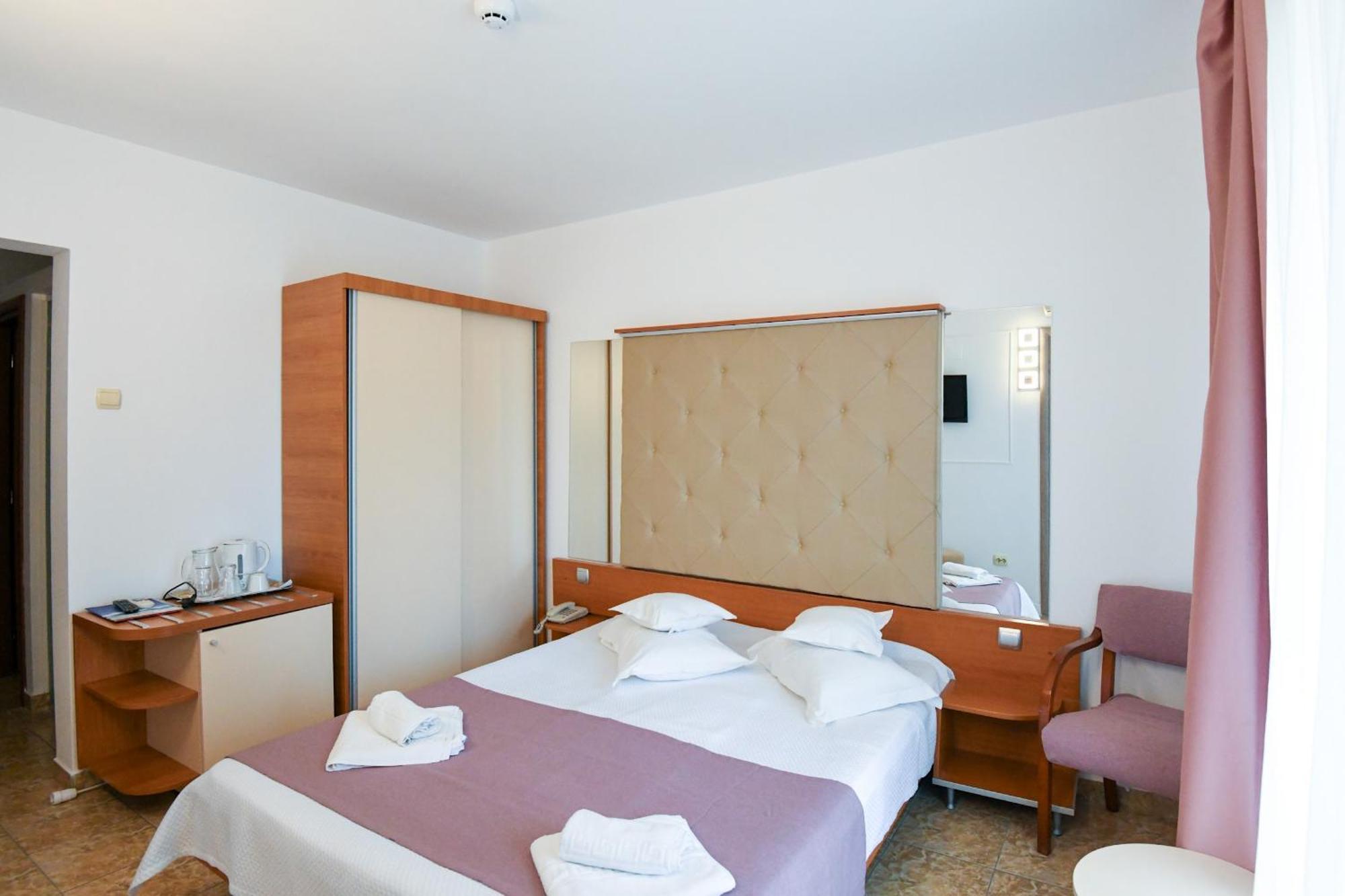 Complex Modern All Inclusive מאמאיה מראה חיצוני תמונה