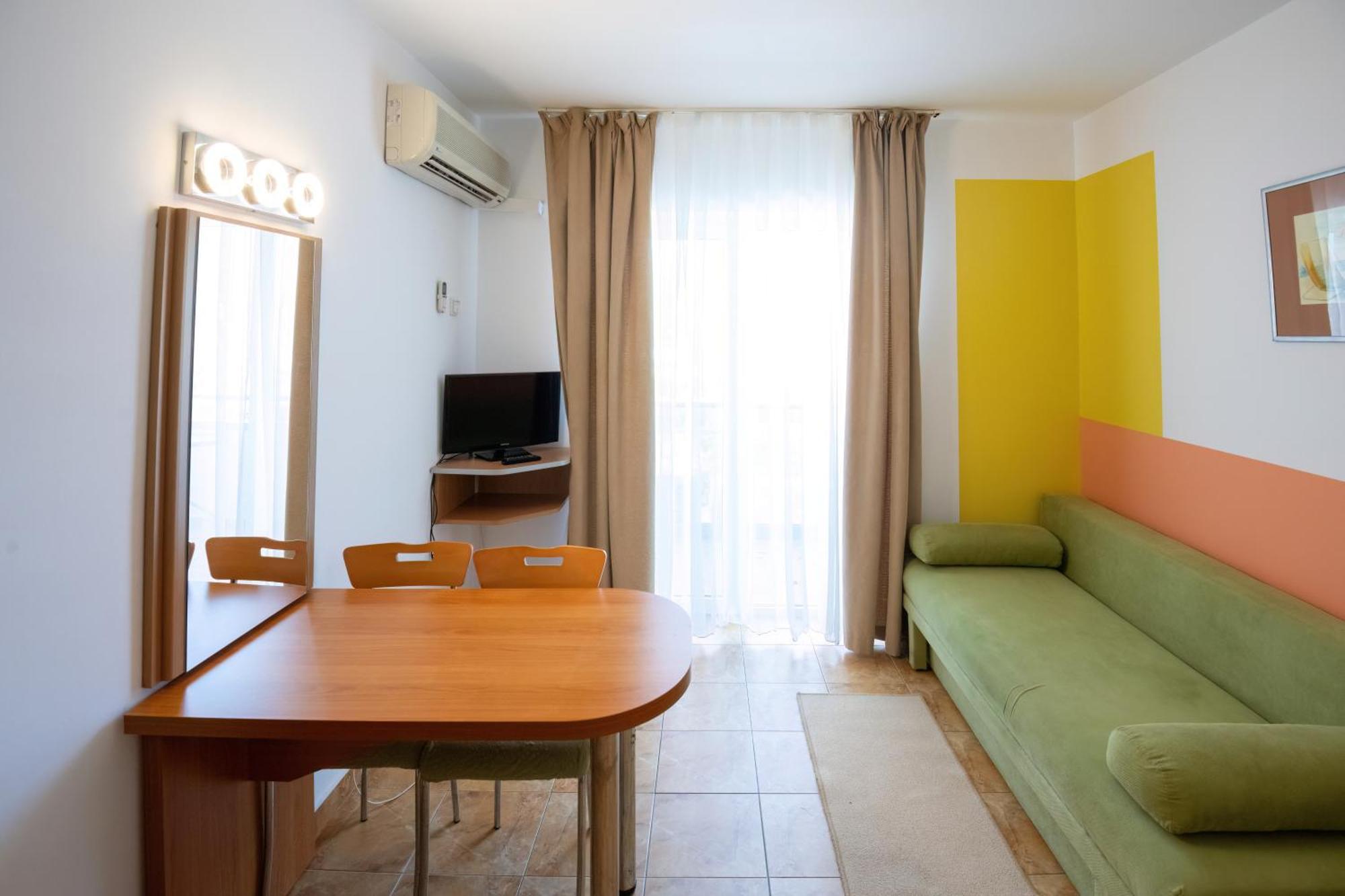 Complex Modern All Inclusive מאמאיה מראה חיצוני תמונה