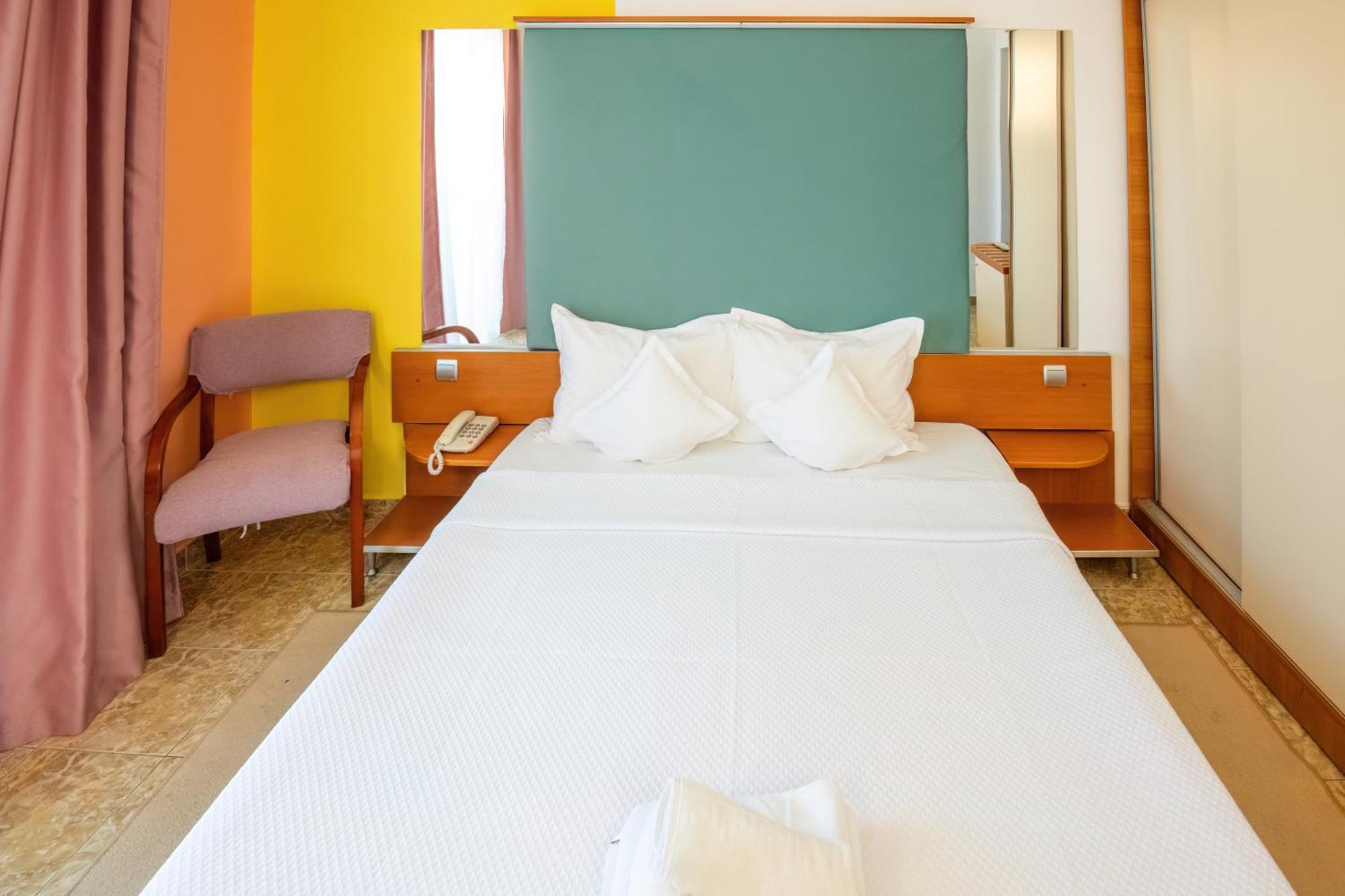 Complex Modern All Inclusive מאמאיה מראה חיצוני תמונה
