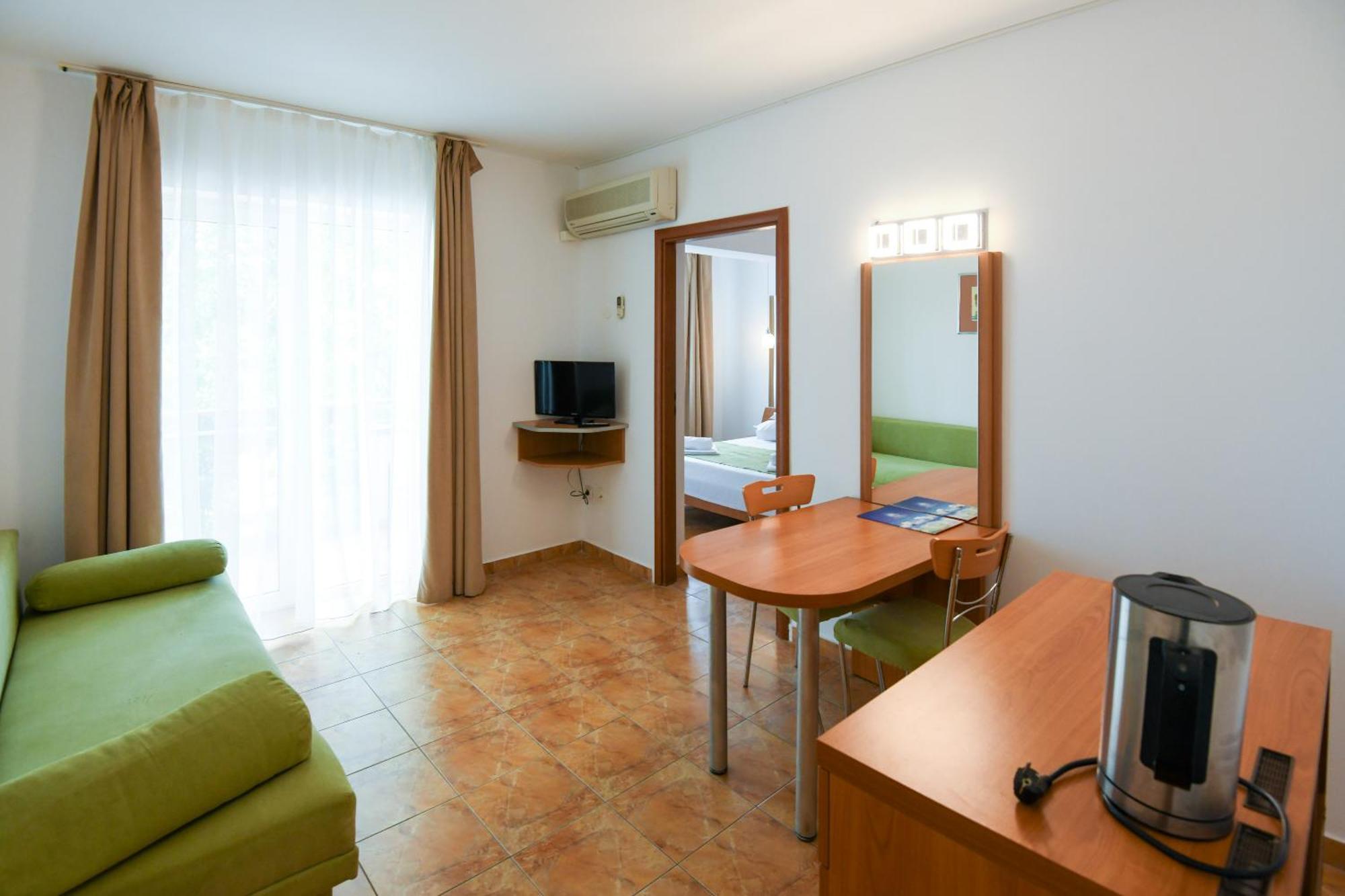 Complex Modern All Inclusive מאמאיה מראה חיצוני תמונה